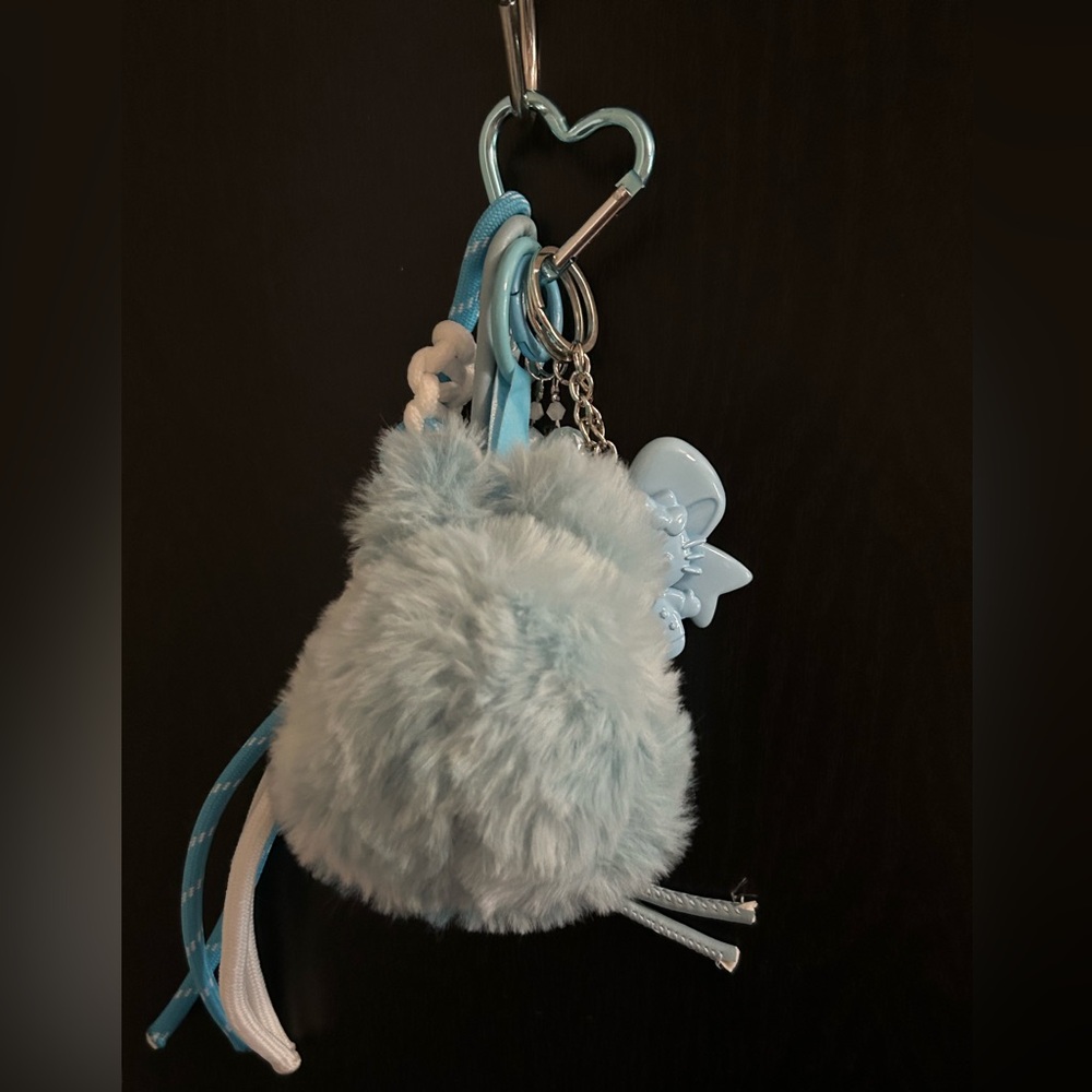 Fuzzy Labubu Keychain - Picture 3 of 3